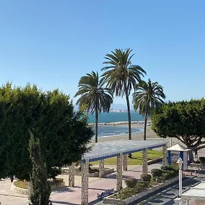 https://casa-carmen-primera-linea-de-playa.1costadelsol.com